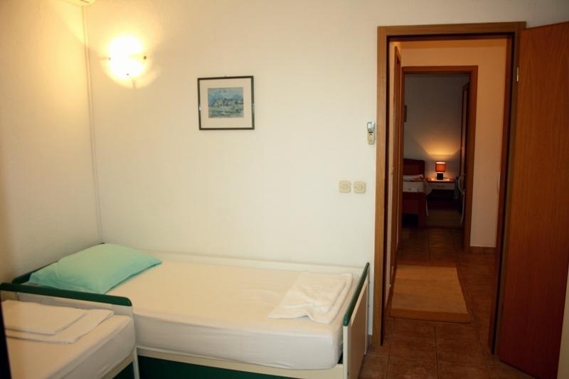 Apartments Mandic Tučepi Chambre photo