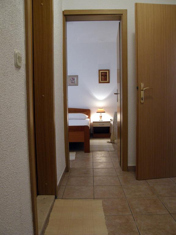 Apartments Mandic Tučepi Chambre photo